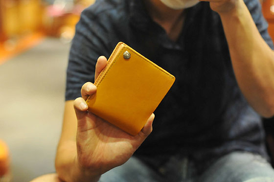 これが私の最初のMOTO-W1。そしてK.T.ルイストンのコードヴァン馬蹄  