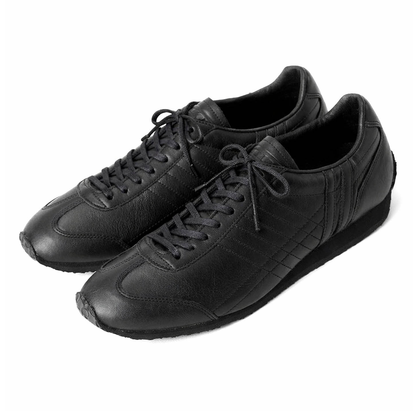 PAMIR-WP BLK 斜め前 全景