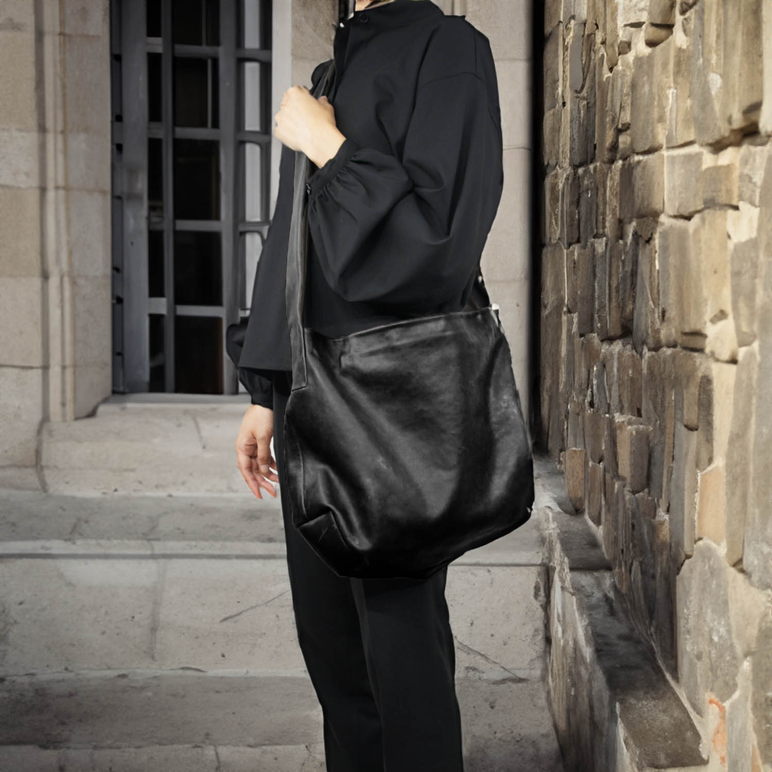 ど*き様 mu_ POSTMAN 合わせれ BAG / BLACK