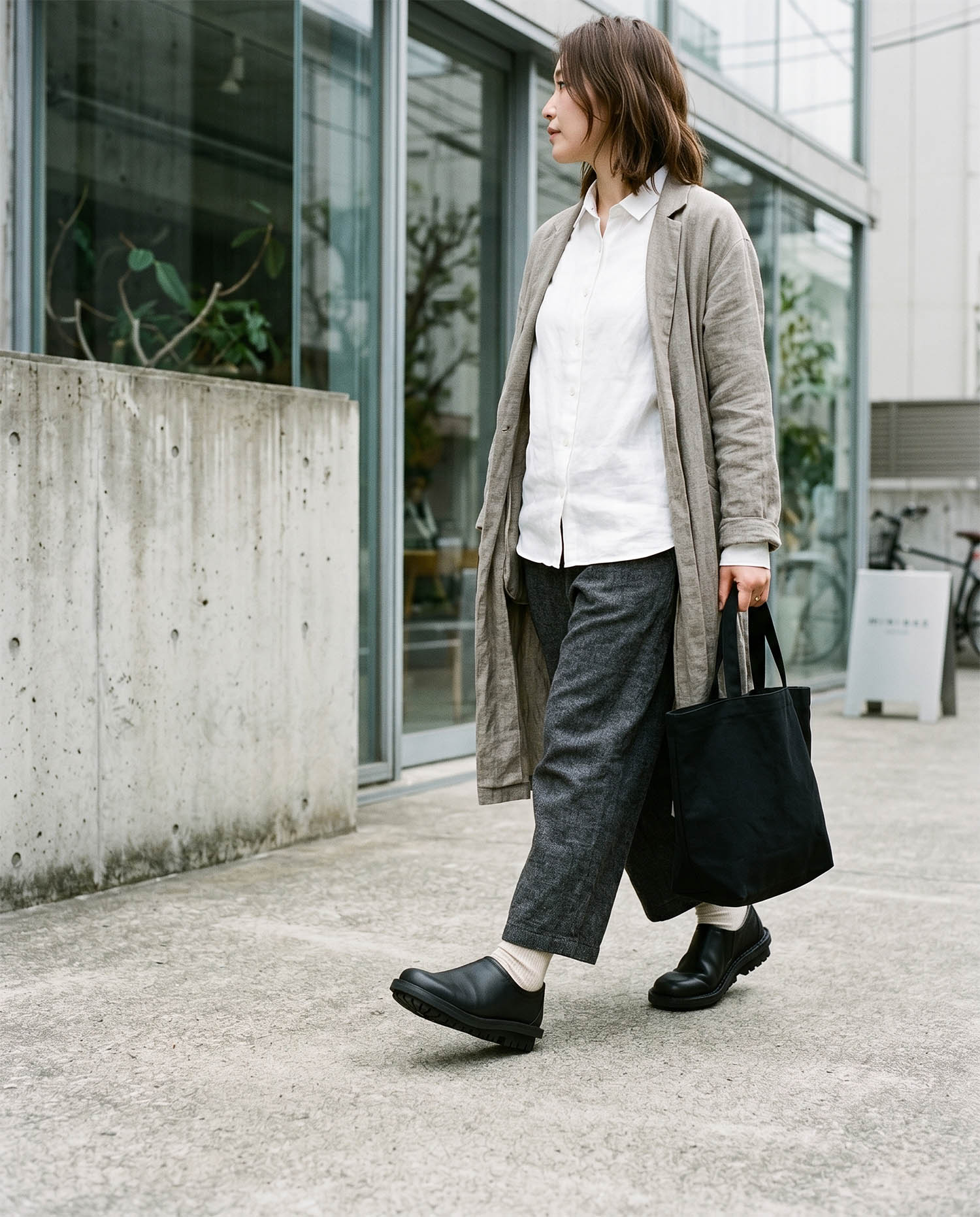 YEN-BOX-BL-WOM-9