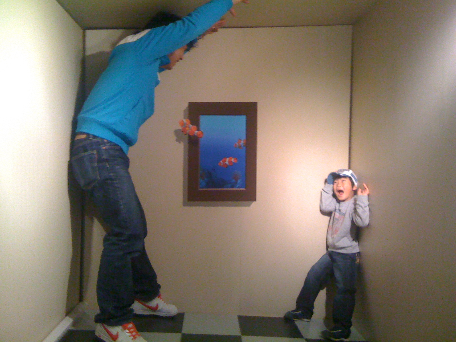 トリックアート展に行って来ました Blog Sunny Day People