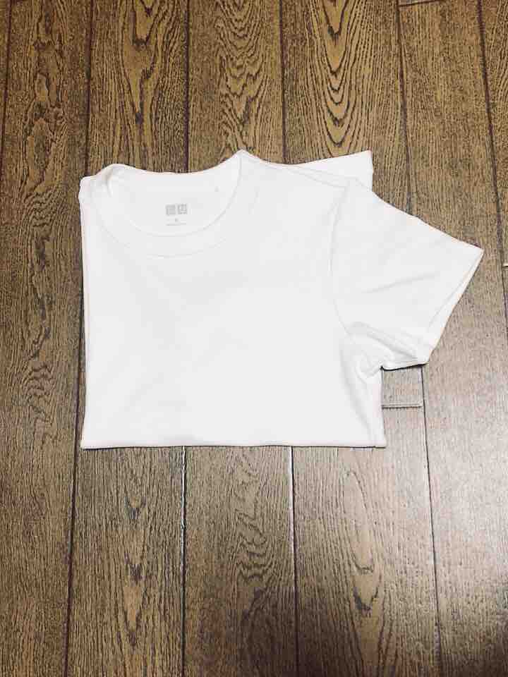 収納その2 目指せアパレル店員 スピーディーで綺麗な服のたたみ方3選 女子大生の 花嫁修業 ゼロからのスタート