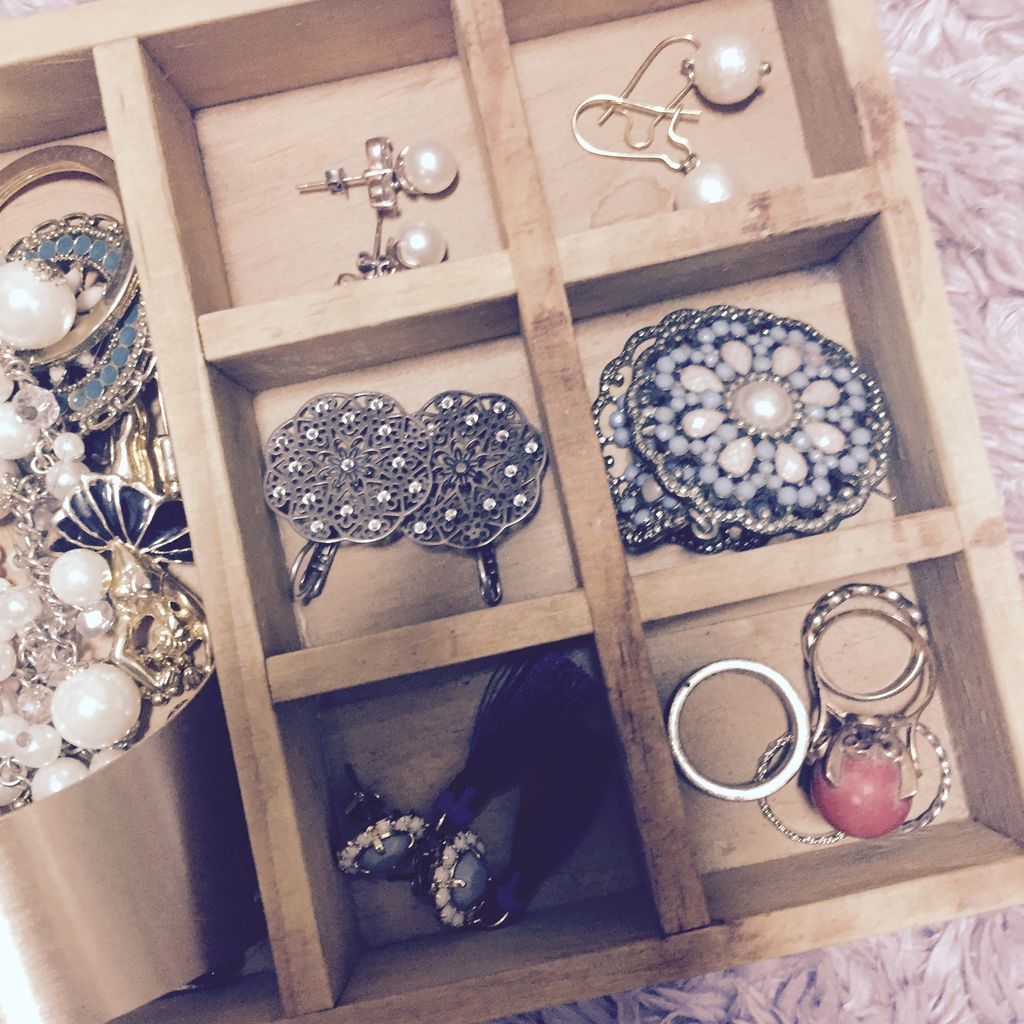 100均のものでピアス収納 コスメとかnatsuの好きなものblog