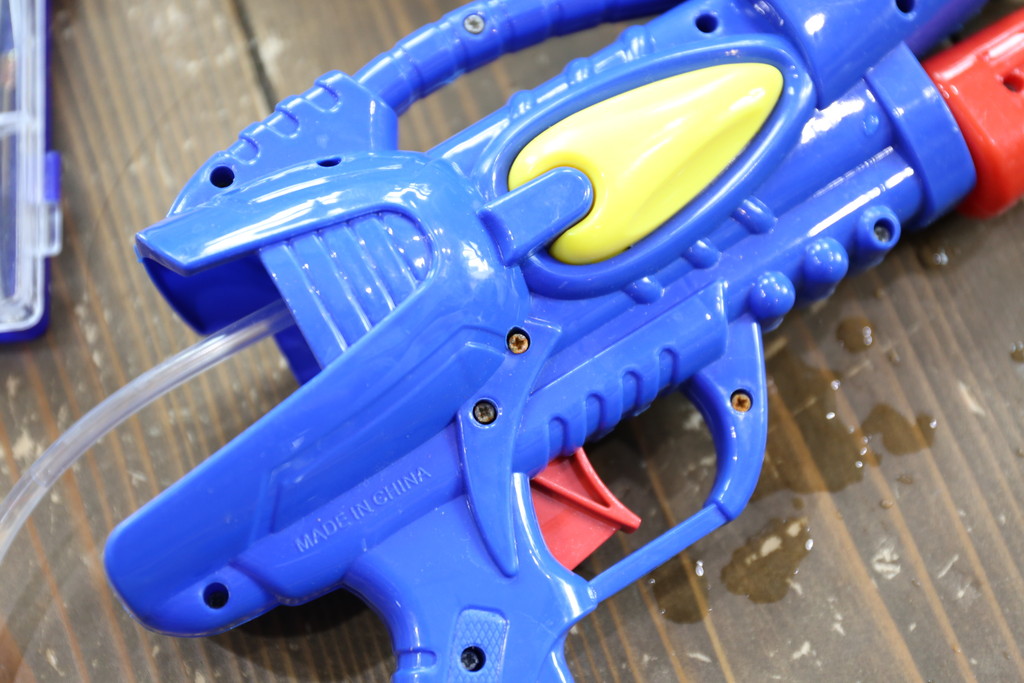 500円の水鉄砲が壊れた とりあえず解体してみたら直った話 なつめの手仕事日記 Powered By ライブドアブログ