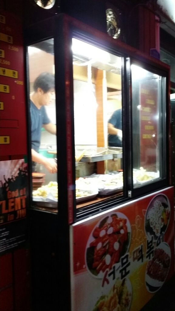 吸い寄せられた粉食店 トキメキ ソウル 吸い寄せられた粉食店 トキメキ ソウル