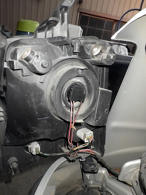 前照灯類の電球交換 愛知の田舎で古民家暮らし 前照灯類の電球交換 愛知の田舎で古民家暮らし