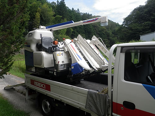 イセキ 3条刈 コンバイン フロンティア ビバ Frontier HVB319G-ZKWC