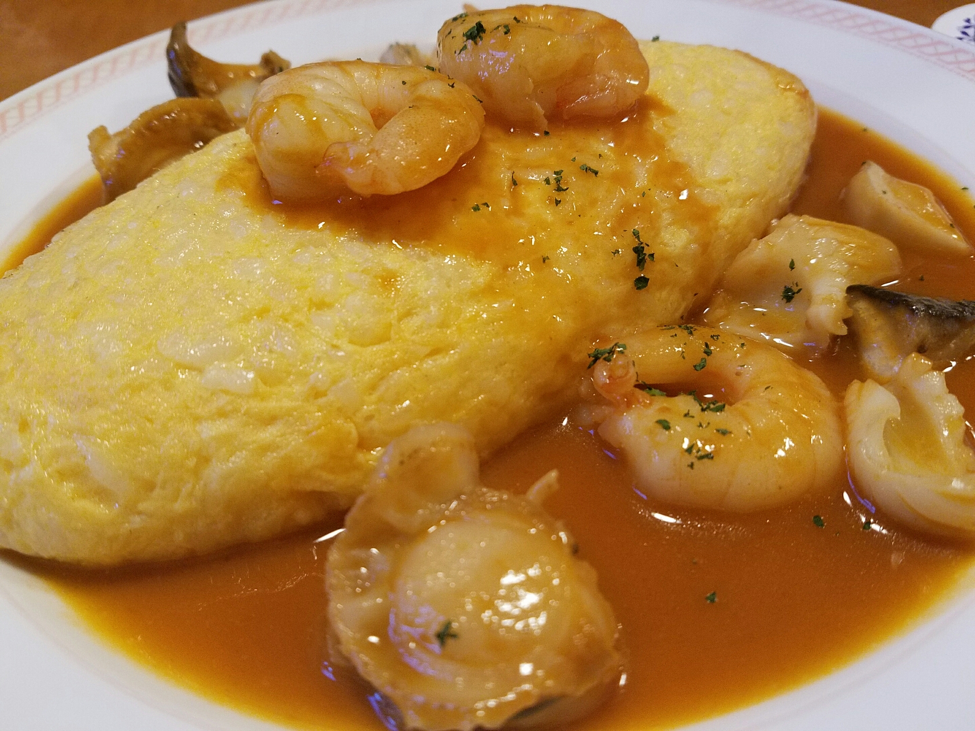 何だこのオムライスは 卵で包まれてるのではなく繋がれてたぞ 333blog