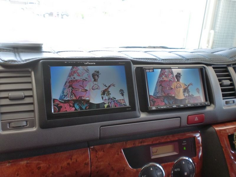 10インチ200ハイエースディスプレイオーディオAndroidナビCarPlay 10.2