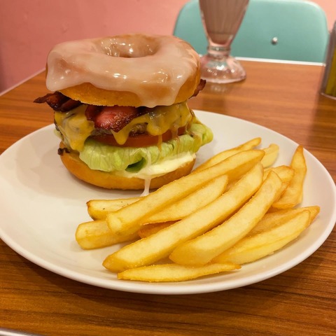 20250207_末広町「BURGER&MILKSHAKE CRANE」_01