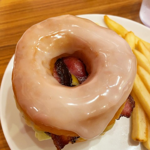 20250207_末広町「BURGER&MILKSHAKE CRANE」_02