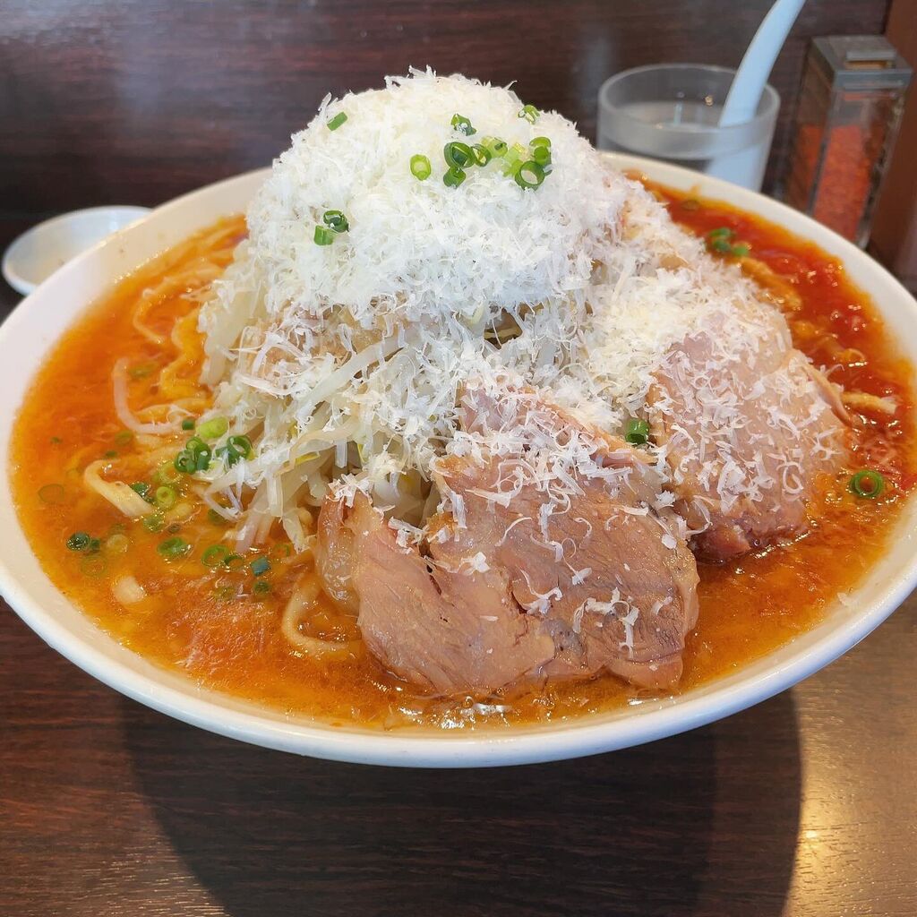 西早稲田「ピコピコポン」トマトラーメン(ﾆﾝﾆｸ,あぶら) + 麺増し500g +