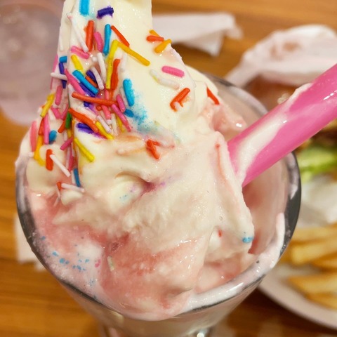 20250207_末広町「BURGER&MILKSHAKE CRANE」_05