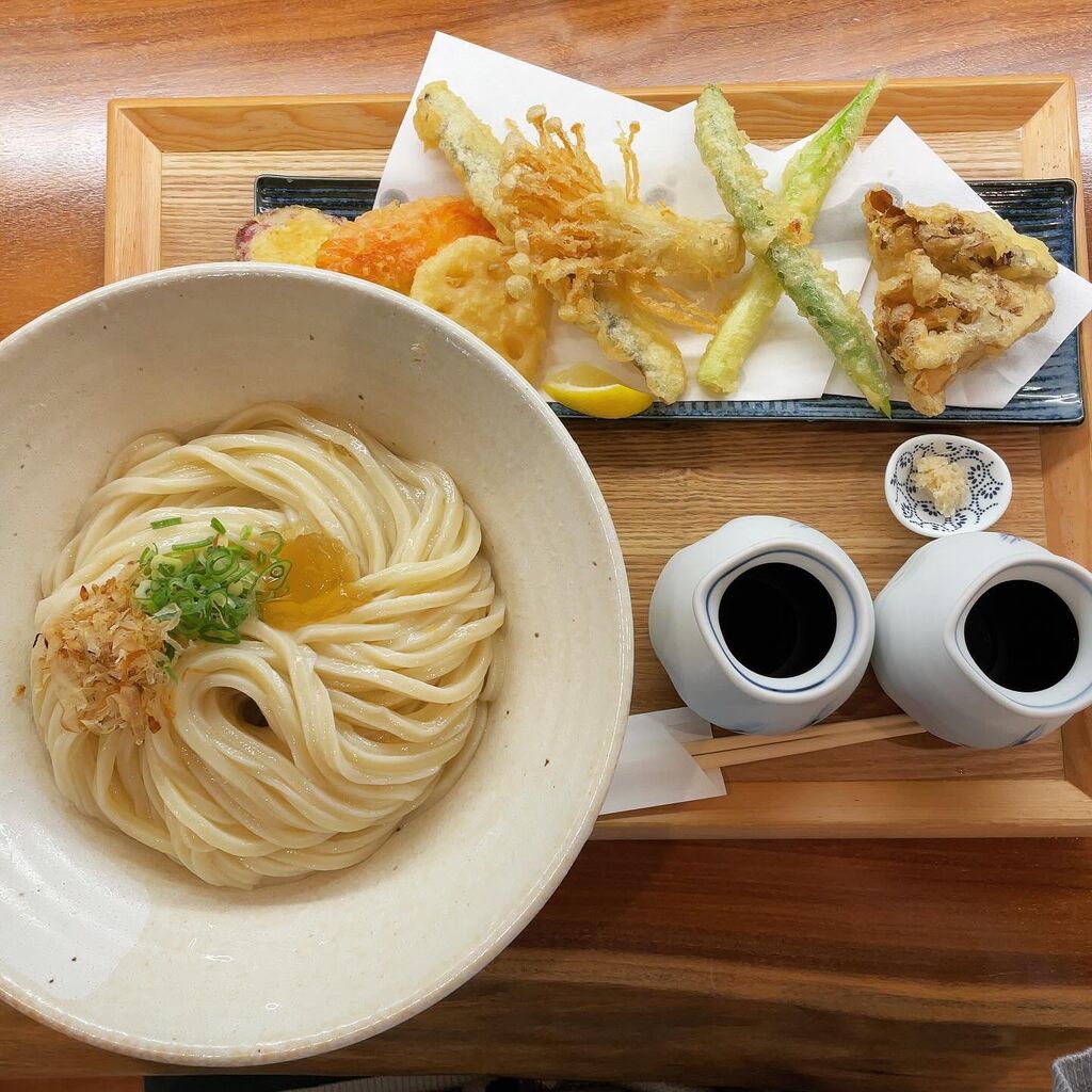 新宿「切麦や甚六 西新宿成子」秋天盛うどん・ぶっかけ + 特盛 +