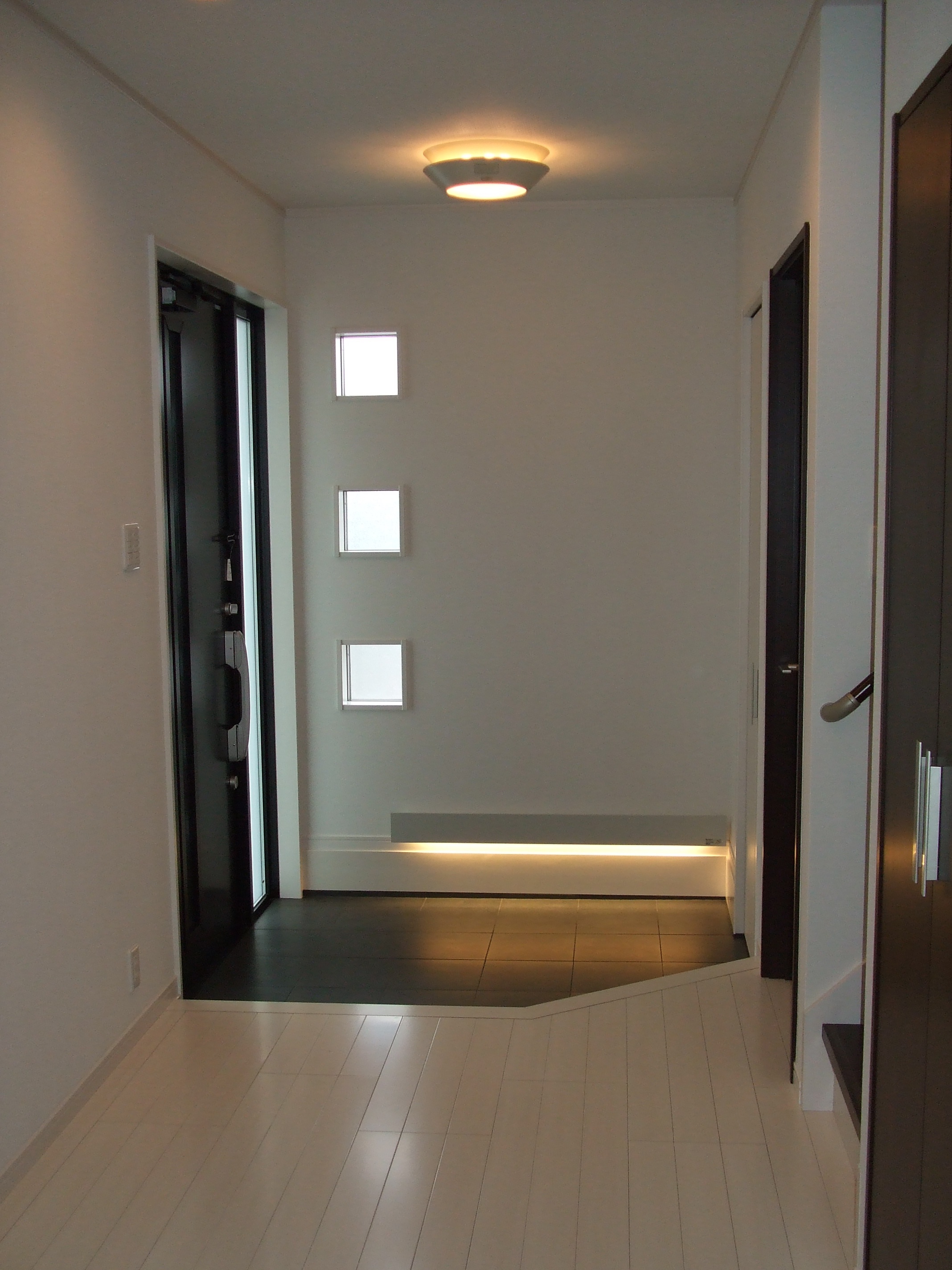 玄関ホール テクノストラクチャー営業マンのお客様日記