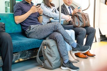 電車の迷惑
