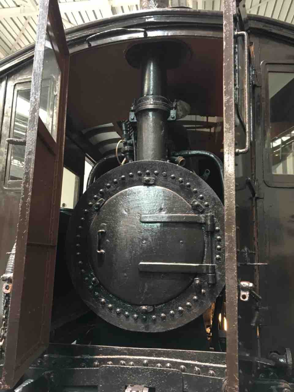 蒸気機関車、鉄道部品 D51型蒸気機関車 Zゲージモデル 16番(HO) D51 標準量産形 (鉄道