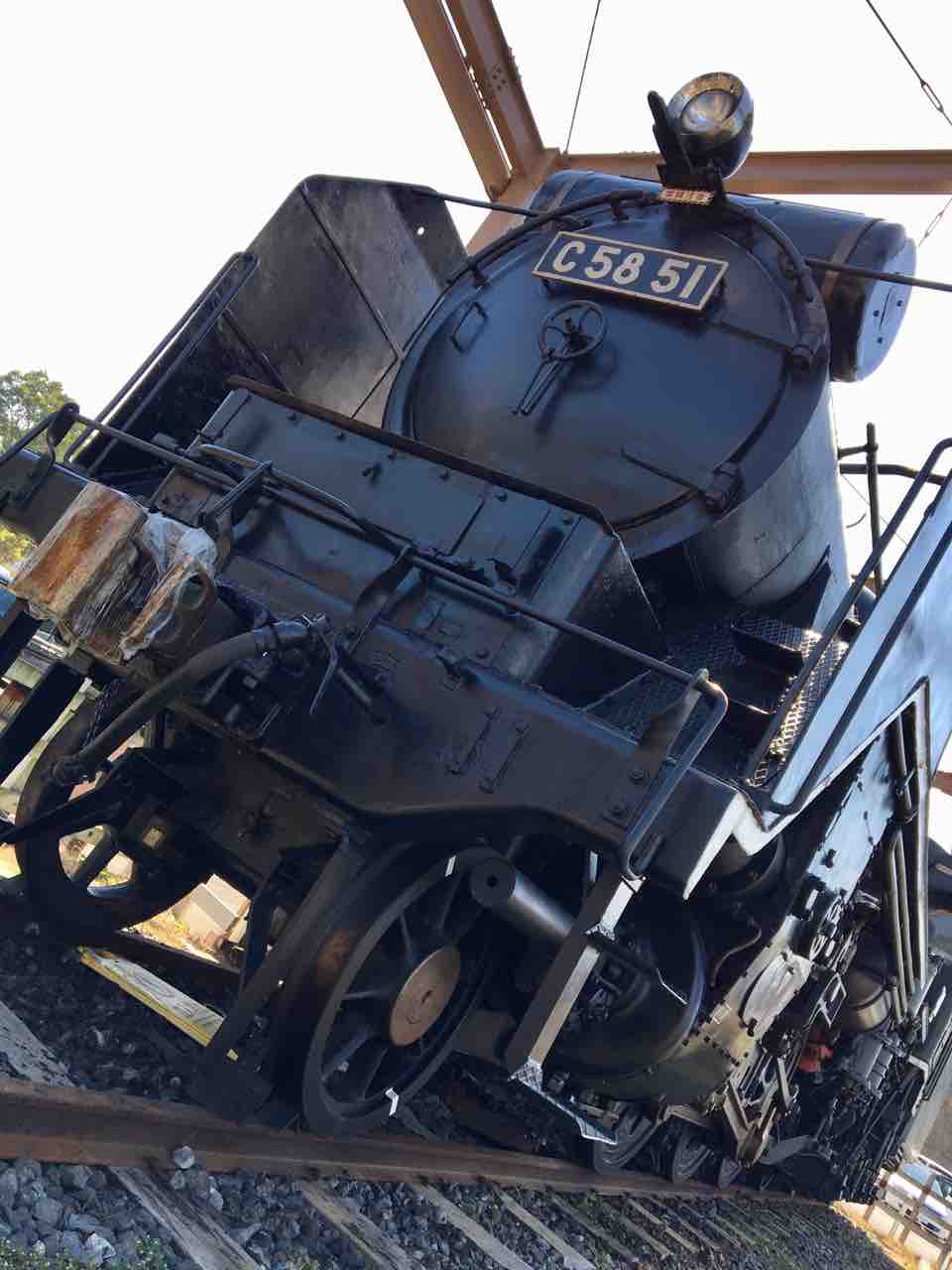 10.中部台運動公園の蒸気機関車（松阪市）〜C58形51号機 : 年輪