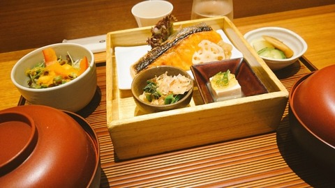 6B新人　夏の思い出 (1) (640x360)