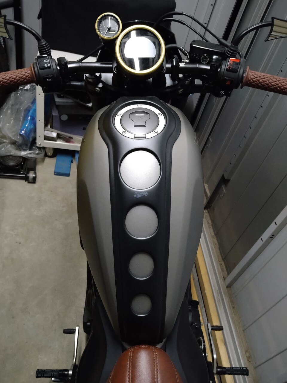 レブル250 タンクカバー ﾌﾟﾗｽ 今日もテキトーに