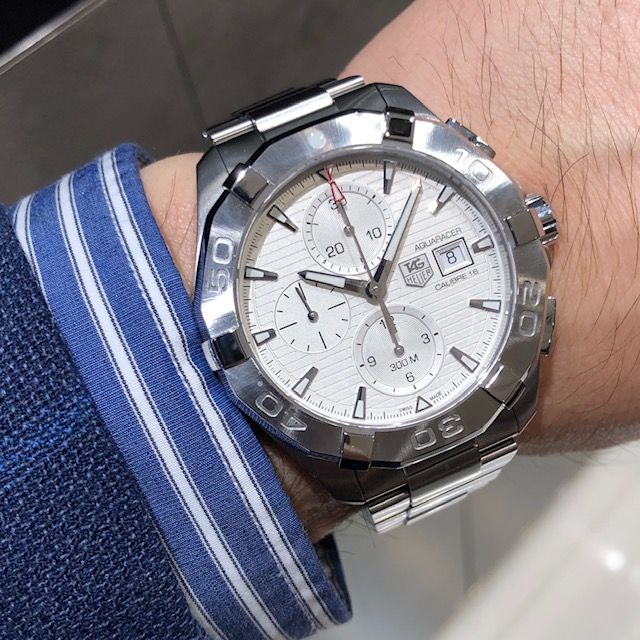 シルバー ホワイト文字盤のダイバーズウォッチは少ない ブランド腕時計の正規販売店 A M I
