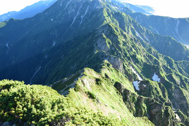 鹿島槍ヶ岳 五竜岳 テント泊縦走 2日目 お気楽ハイカーの気まぐれお山探訪