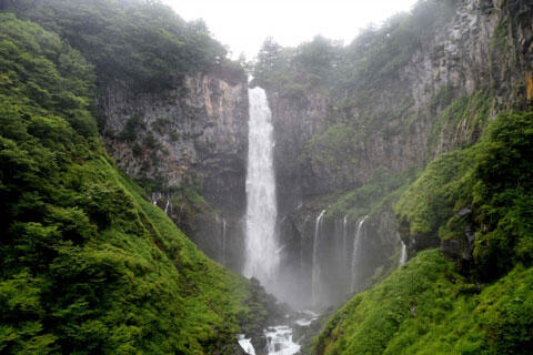 日光の華厳の滝