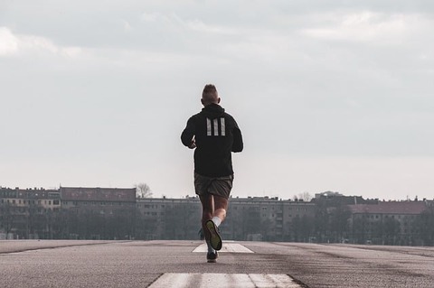 runner-gf5a7aa0b4_640