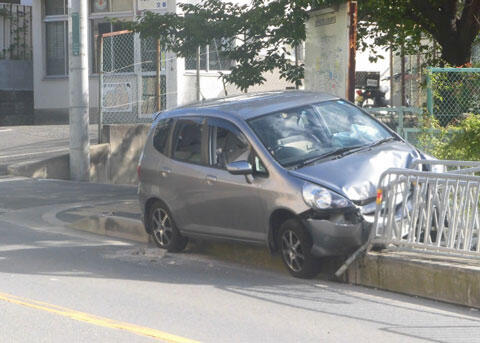 操作ミスによる車両事故