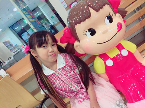 ジュニアアイドル
