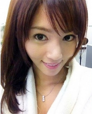 麻生希
