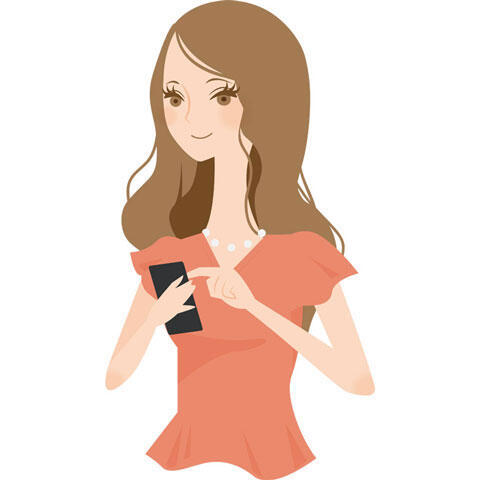 スマホを利用する若い女性