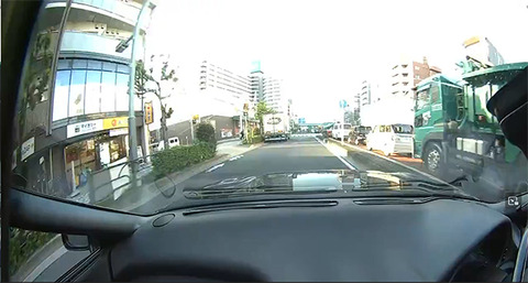 車　ロック