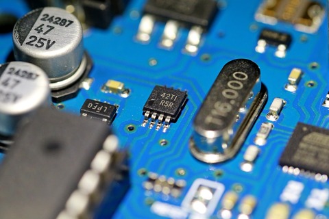 semiconductor-5723697_1280