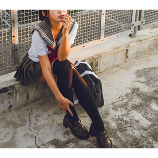 女子高生