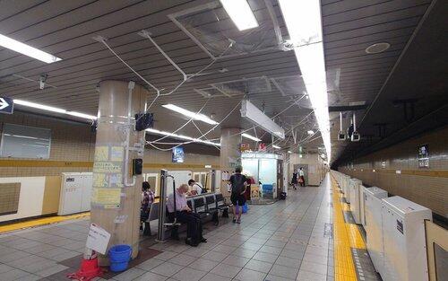 【悲報】東京の大都会、有楽町ですらこのレベルに落ちぶれてしまう