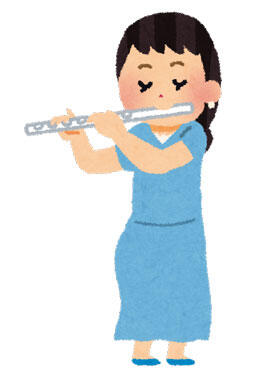 フルートを吹く女性