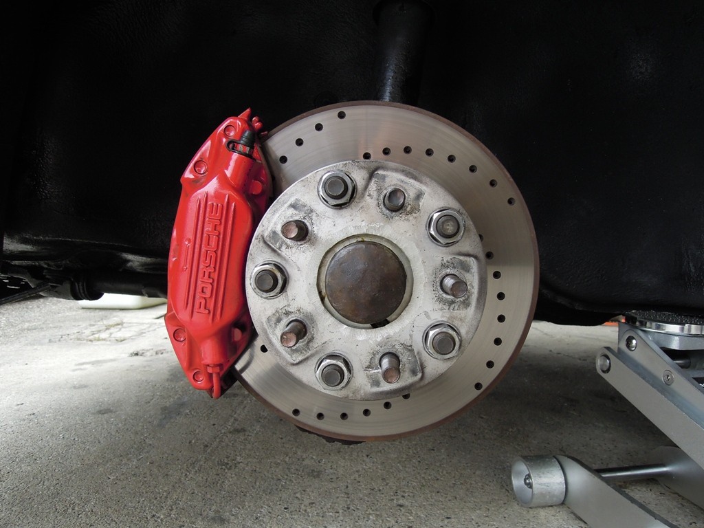 ポルシェキャリパーＦ・Ｒ PORSCHE マカン（ポルシェ）95B／J1H キャリパーカバー 金属製