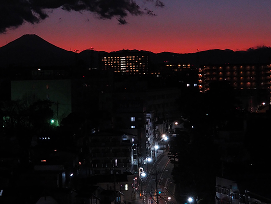 夕焼けと富士山