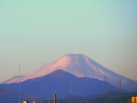 朝日と富士山