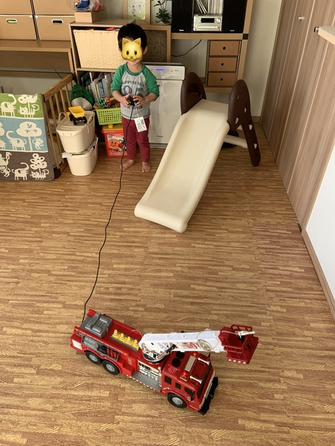 16E83FE8-2506-4F35-BE7A-AF6D03A0F853