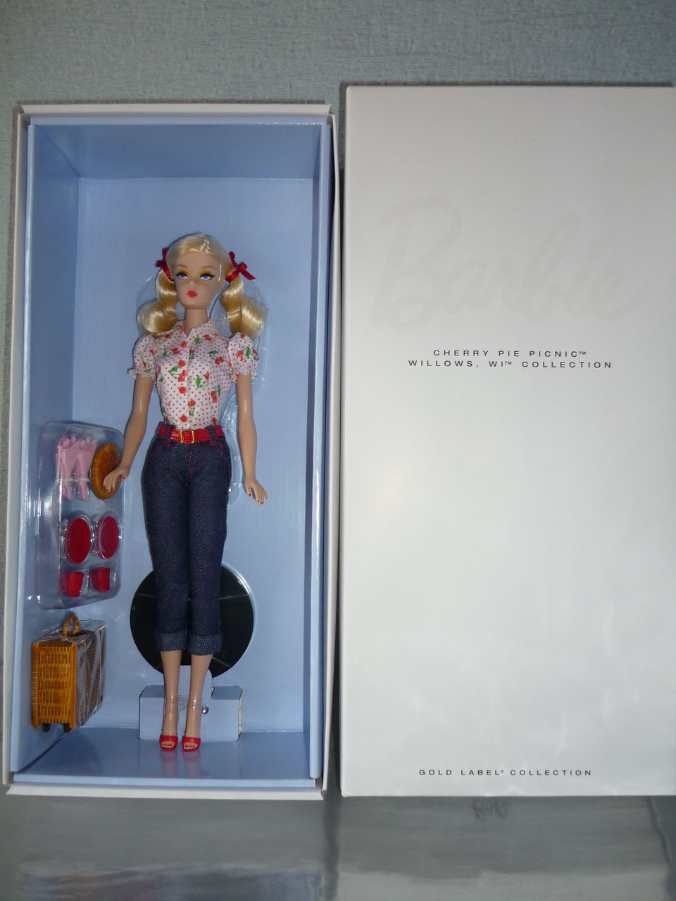 CHERRY PIE PICNIC Barbie バービー