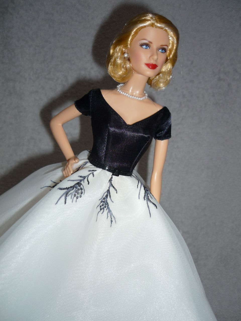 Barbie バービー Collector To Catch A Thief Grace Kelly Doll 人形