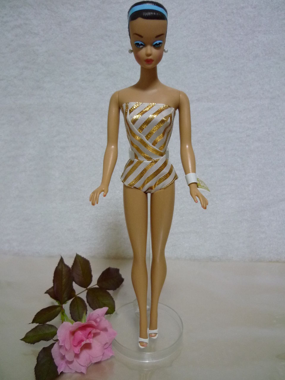 洋書】ビンテージ・バービー 写真集「Barbie Fashion Vol.1 1959 洋書】ビンテージ・バービー 写真集「Barbie Fashion Vol.1 1959