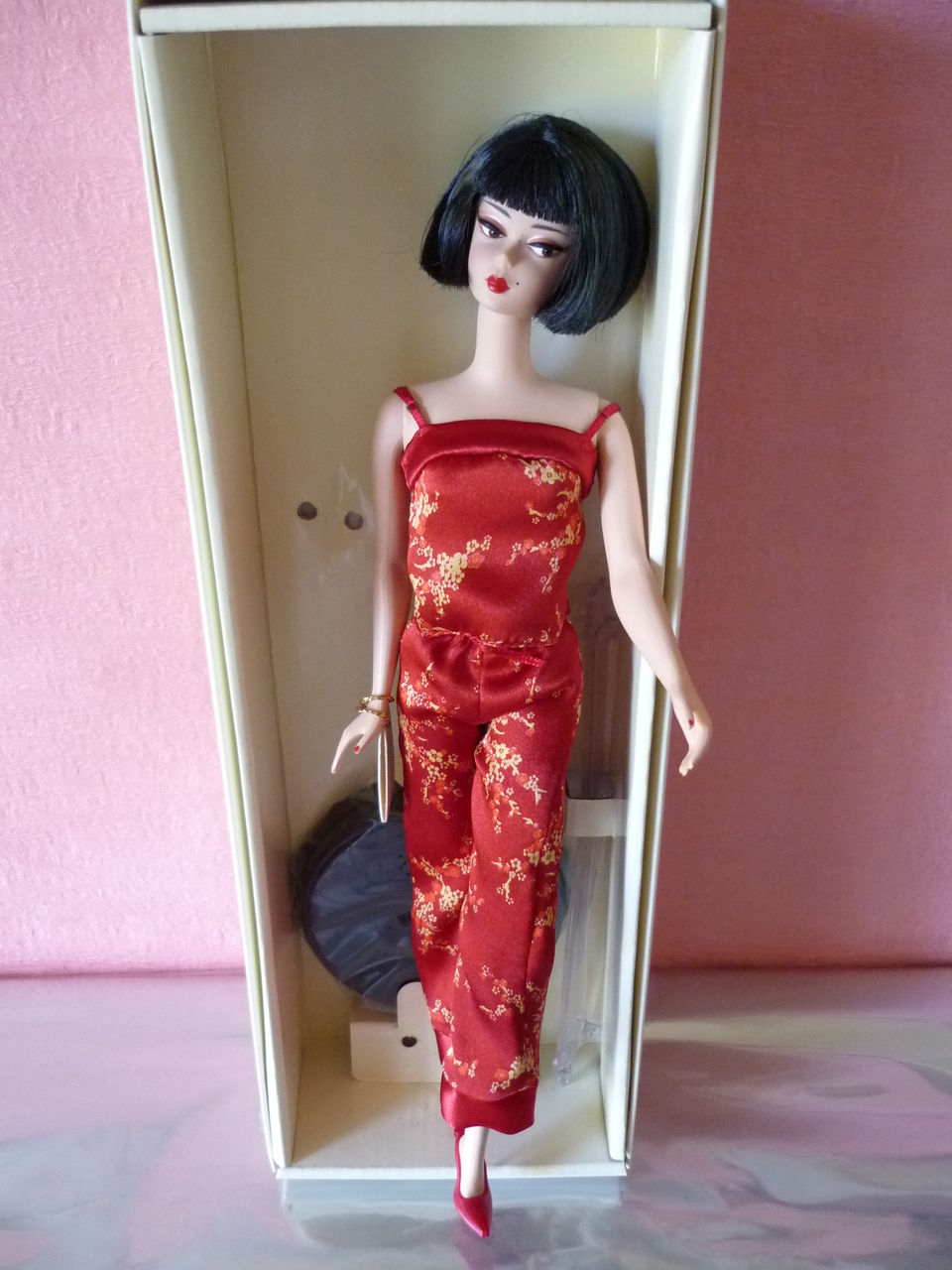 バービー　ファッションモデルコレクション　シノワズリレッドムーン　ゴールドラベル バービー ファッションモデルコレクション シノワズリレッドムーン