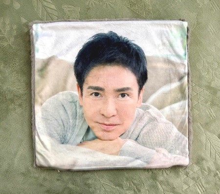 郷ひろみ　雪国まいたけ　懸賞　エプロン＆ミトンセット 郷ひろみさん☆70歳記念コンサート☆ | アン☆ドゥ オフィシャルブログ