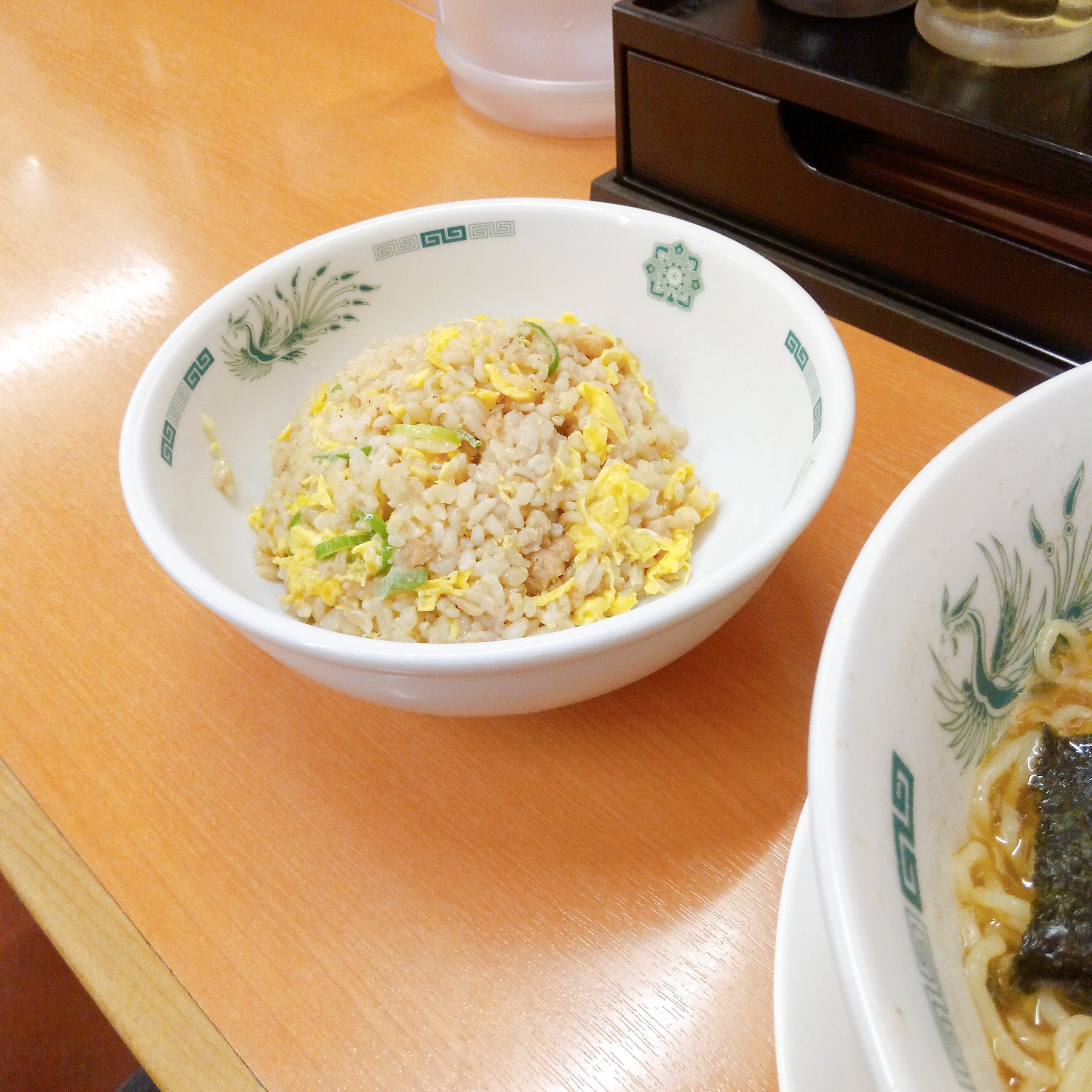 日高屋の中華そばaセット 僕と磁石と乾電池