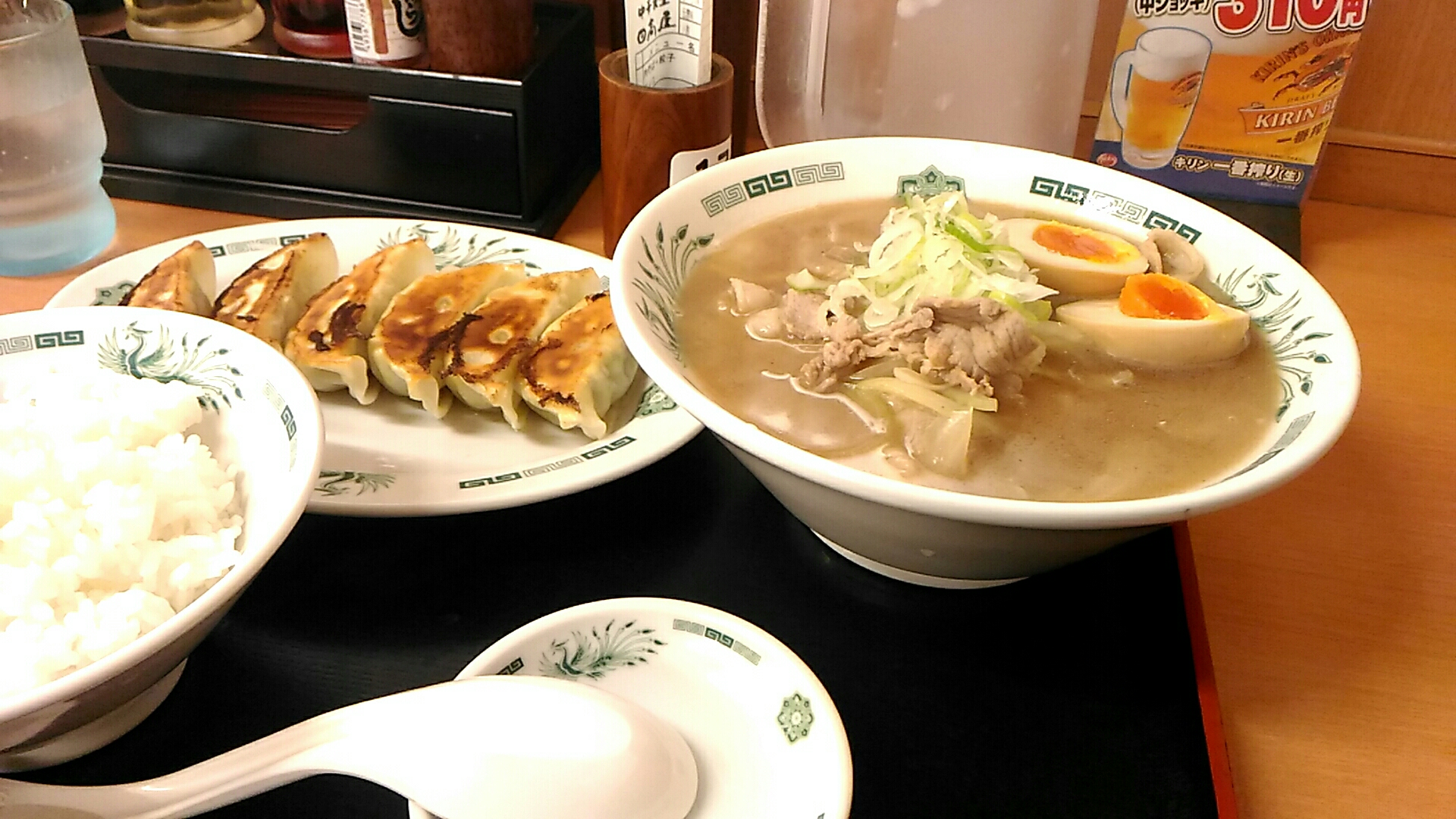 日高屋の肉そば餃子セット ライス追加で猫まんま 僕と磁石と乾電池 日高屋の肉そば餃子セット ライス追加で猫まんま 僕と磁石と乾電池