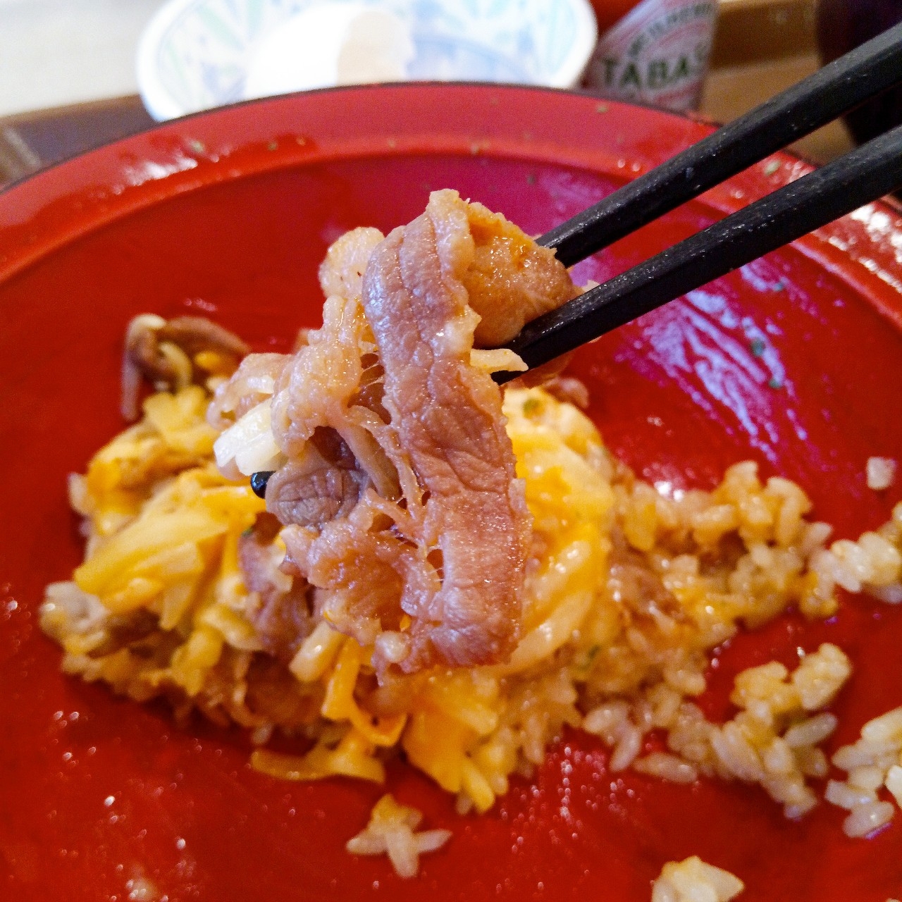 チーズ牛カルビ丼 豚汁おんたまセット 僕と磁石と乾電池