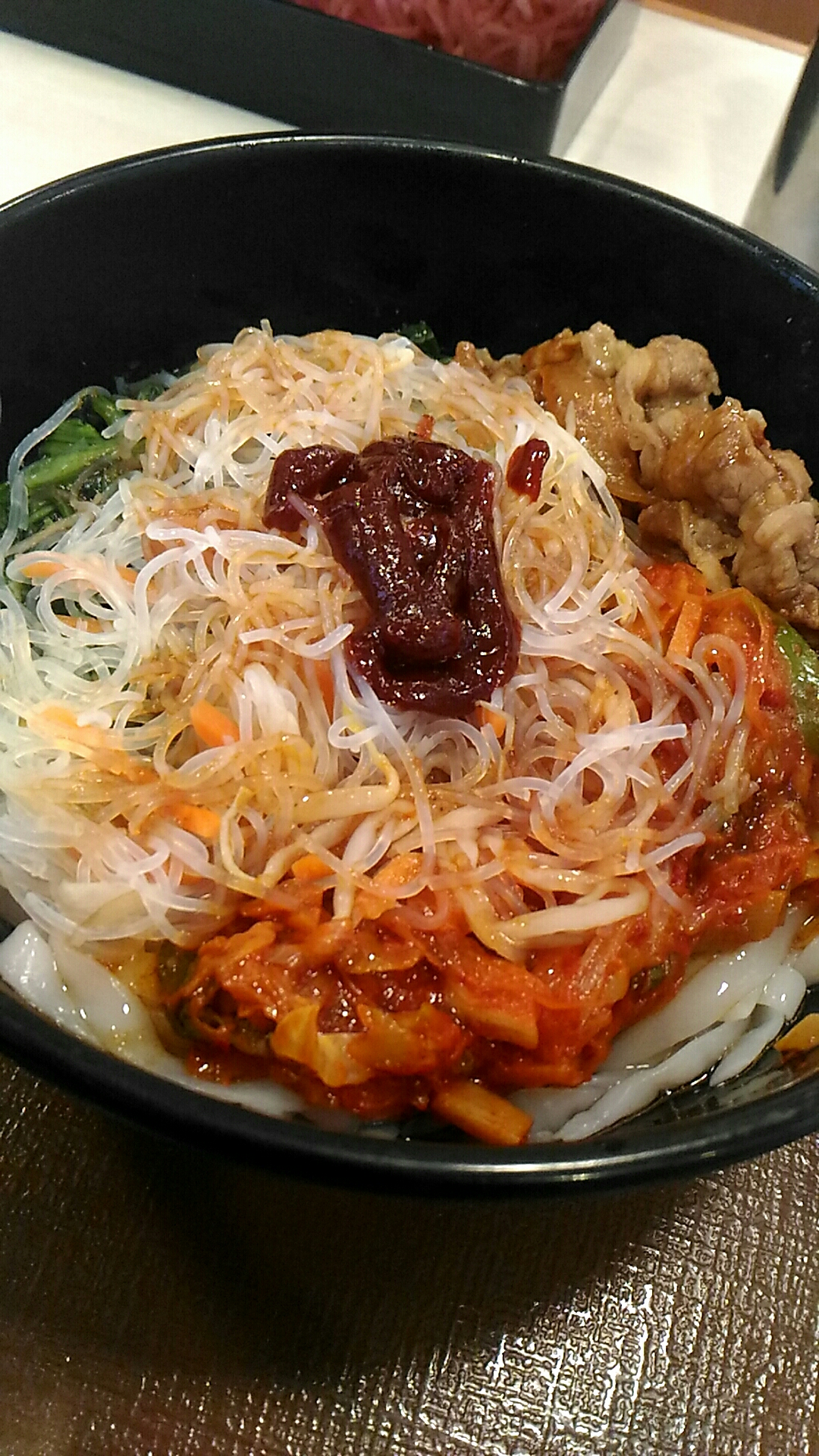 すき家の低糖質 ロカボ牛ビビン麺を食べてみたよ 僕と磁石と乾電池